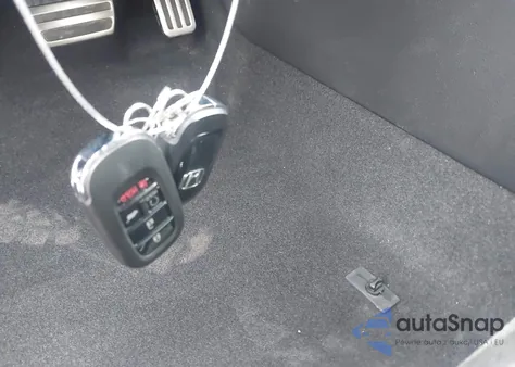 2025 Honda Civic Sport z USA, uszkodzony, nr VIN 19XFL2H86SE019007